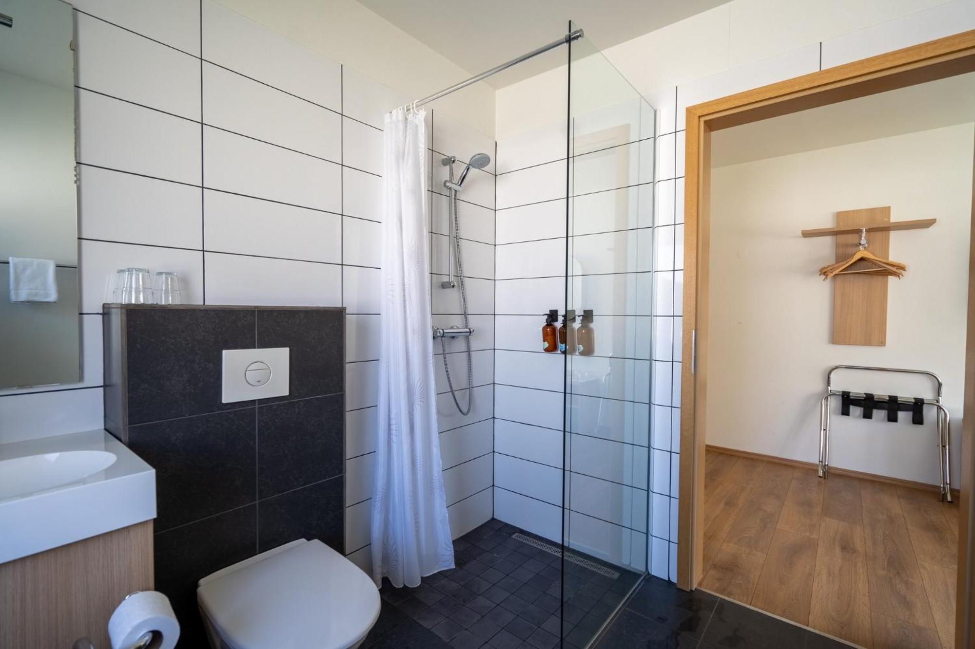 Hotel Eskifjoerthur Eksteriør billede